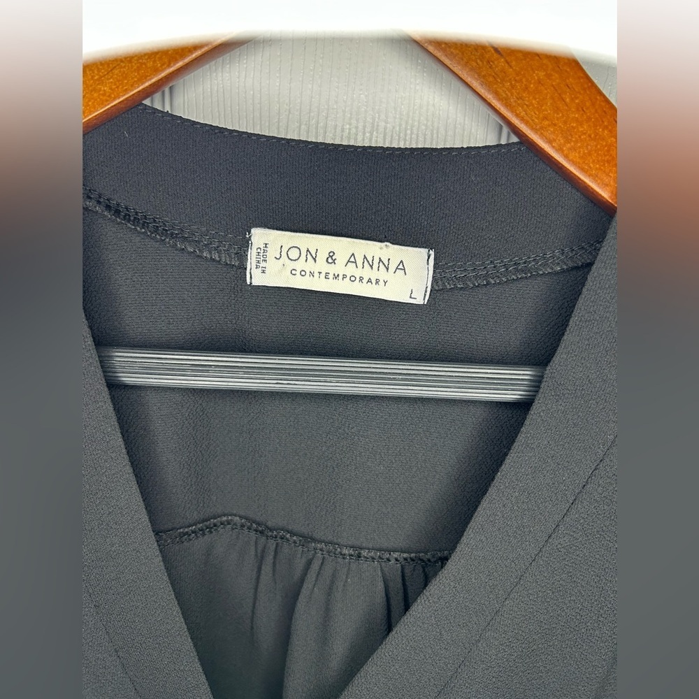 Jon & Anna Black V-Neck Blouse Size L - Picture 3 of 11